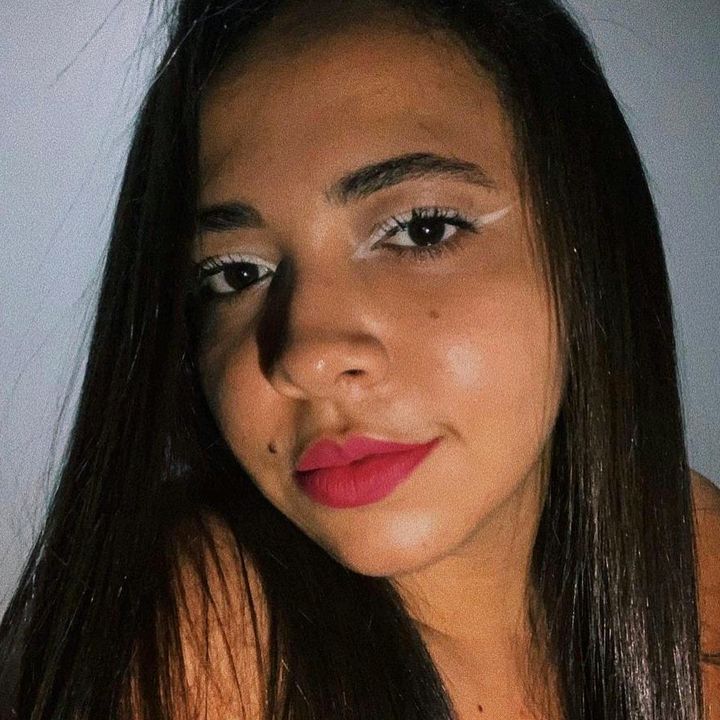 Profile Picture of carlygianna_lola (@ze8vpbeg) on Tiktok
