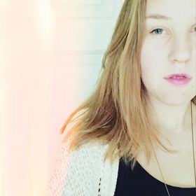 Profile Picture of Roberta Grace (@longleggdgracie) on Pinterest