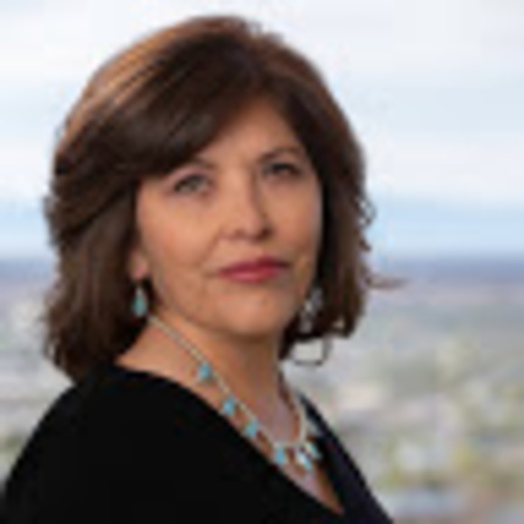 Profile Picture of Paula Osborne (@paula_osborne) on Poshmark