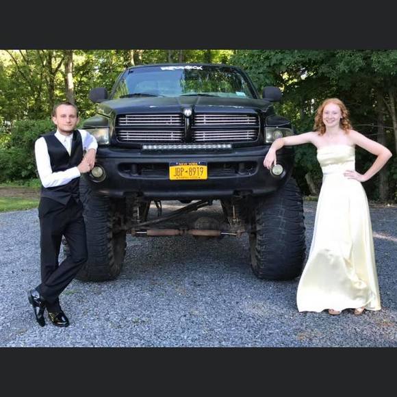 Profile Picture of Brandon Manley (@bmanley516) on Poshmark