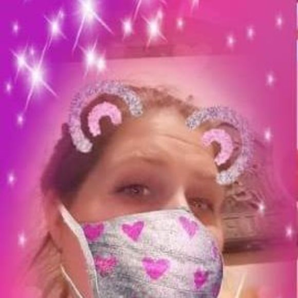 Profile Picture of Tiffany herbert Bell (@milamtiffany15) on Poshmark