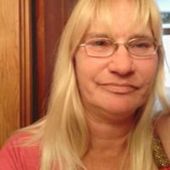 Profile Picture of Bonnie Butterbaugh (@bonniebutterbau) on Poshmark