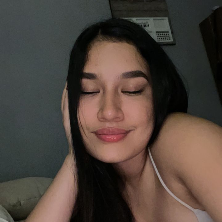 Profile Picture of Domenica Allen (@allenfer) on Tiktok