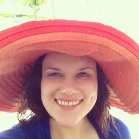 Profile Picture of Lorene Henderson (@lorenehenderson) on Poshmark