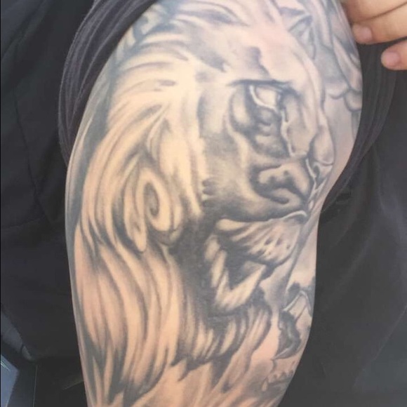 Profile Picture of Kevin Dominguez (@kevin505) on Poshmark