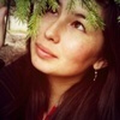 Profile Picture of Lora Chandler (@DeirdreLora) on Twitter