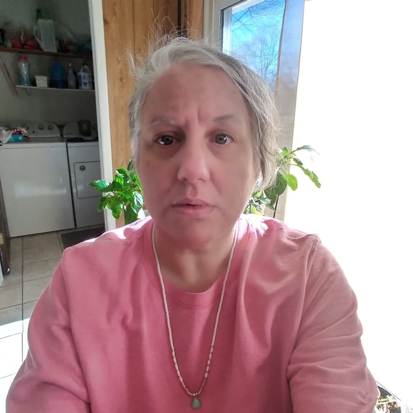 Profile Picture of Amber Rohrbach (@faunachick) on Poshmark