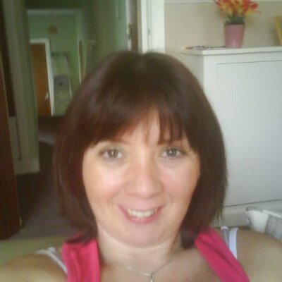 Profile Picture of Julie Holley (@julieholley1) on Twitter