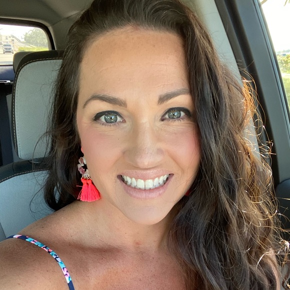 Profile Picture of Leighton Longstreet (@l_longstreet) on Poshmark