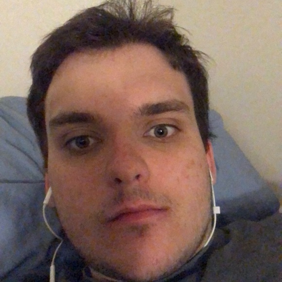 Profile Picture of Alex Gbur (@olish) on Poshmark