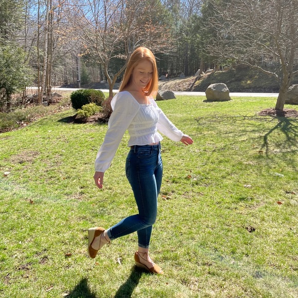 Profile Picture of Autumn Moody (@autumnmoosy88) on Poshmark