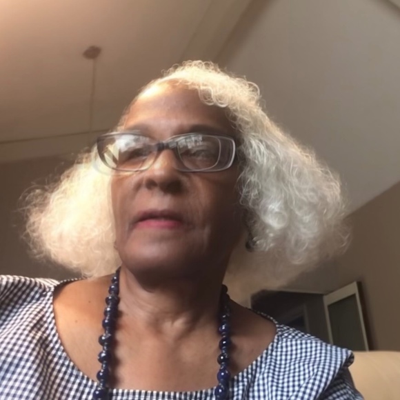 Profile Picture of Joyce Holmes (@joyceholmes1949) on Poshmark