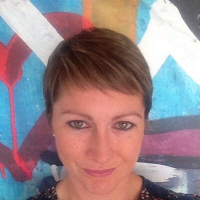 Profile Picture of Caroline Hare (@@carolineslhare) on Twitter