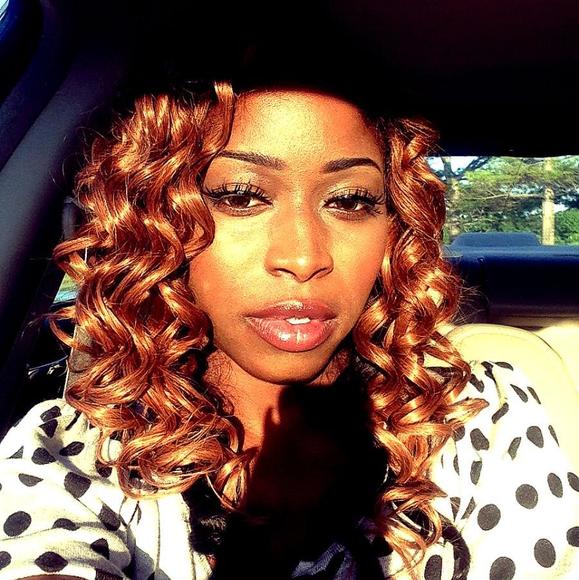 Profile Picture of Simone Sosa (@simonesosa) on Poshmark