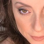 Profile Picture of Sharon Schneider•שרון שניידר (@sharon_schneider_makeup) on Instagram