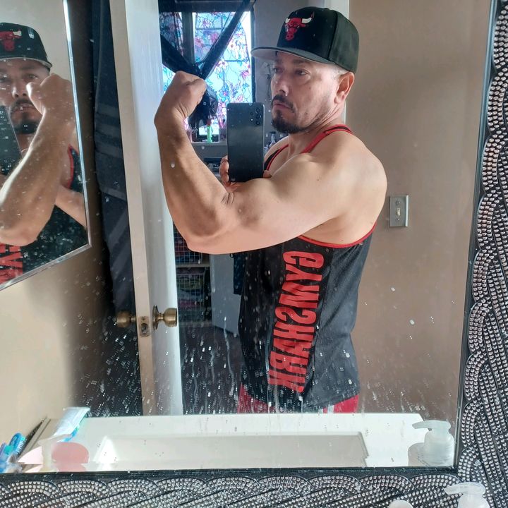 Profile Picture of Ruben Almanza606 (@rubenalmanza606) on Tiktok