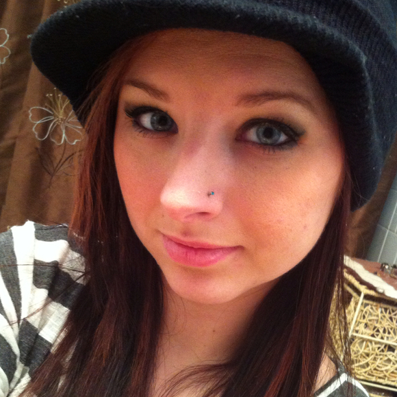 Profile Picture of Ashley Rodichok (@ashmarie517) on Poshmark