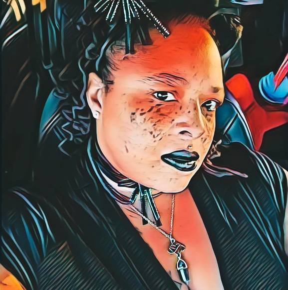 Profile Picture of Nakesha Norman (@nico78) on Poshmark