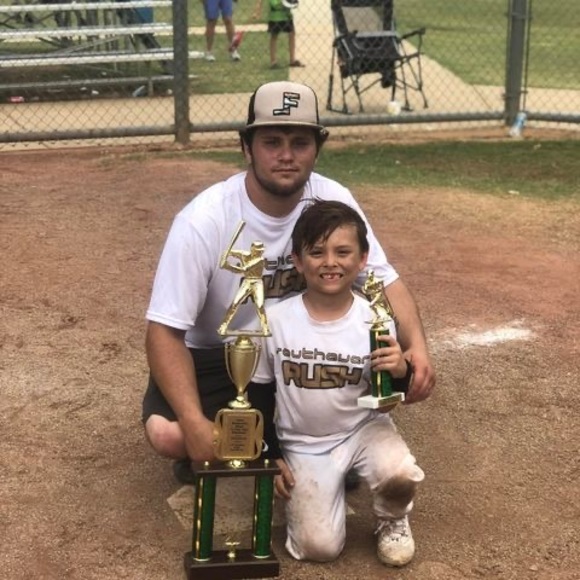 Profile Picture of Josh Emerson (@jemerson1616) on Poshmark