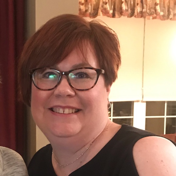 Profile Picture of Paula Klepper (@biotechgirl) on Poshmark