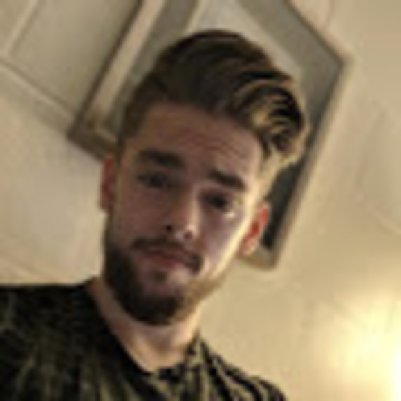 Jason Erbentraut - Poshmark Profile Picture of Jason Erbentraut (@pvmruby) on Poshmark