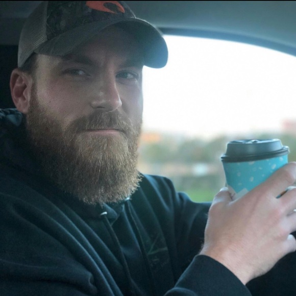 Profile Picture of Roy Roberts (@rer3) on Poshmark