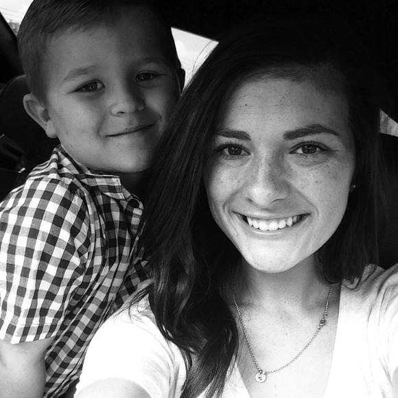 Profile Picture of Jayln Curtis (@jaycurt) on Poshmark