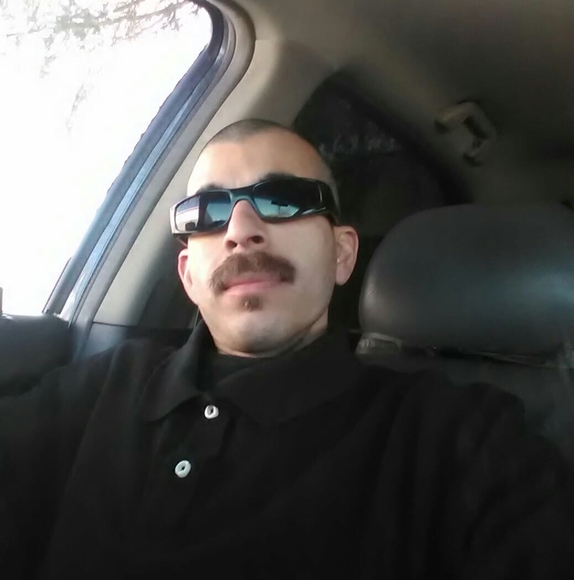 Profile Picture of Andrew Valencia (@avvalencia84) on Poshmark