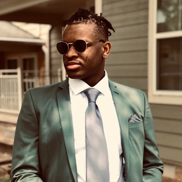 Profile Picture of Charles Mcginnist (@615lee) on Poshmark