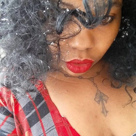 Profile Picture of Treny Gaylord (@trenyg) on Poshmark