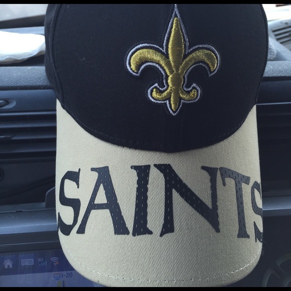 Profile Picture of Reginald Phillips (@rgnldphl) on Poshmark