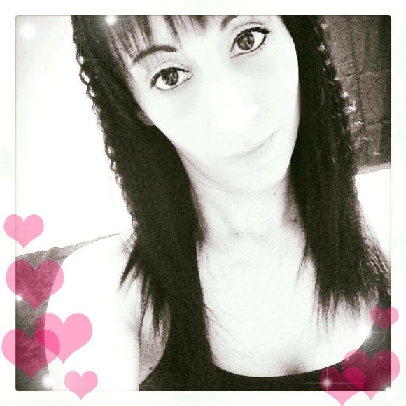 Profile Picture of Rachael Jagemann (@rachaeljagemann) on Poshmark