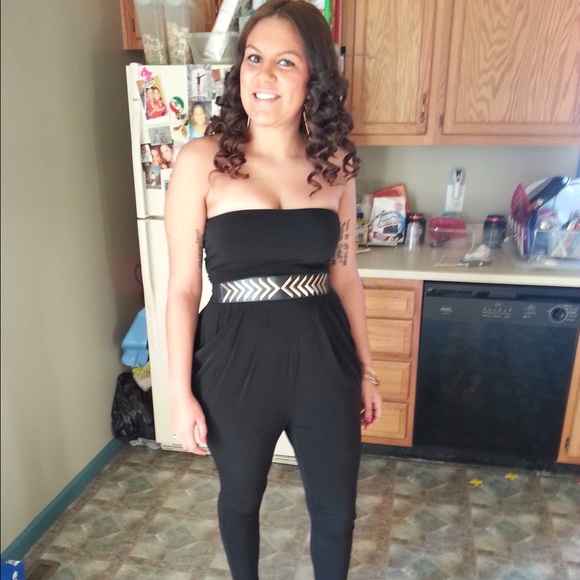 Profile Picture of Amber Lugo (@xoamarie07) on Poshmark
