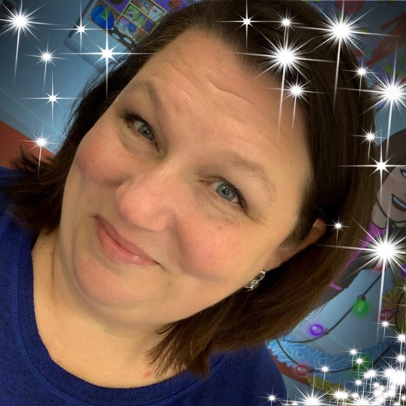 Profile Picture of Jodie Collins (@cjcpurple) on Poshmark