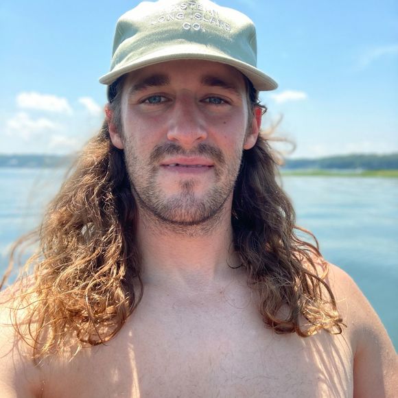 Profile Picture of Danny Massaro (@dannymassaro) on Poshmark