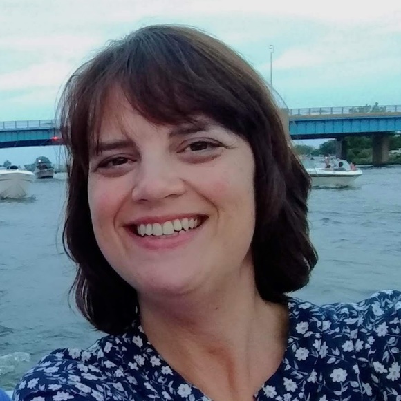 Profile Picture of Kimberlee Kenyon (@haaskenyon) on Poshmark