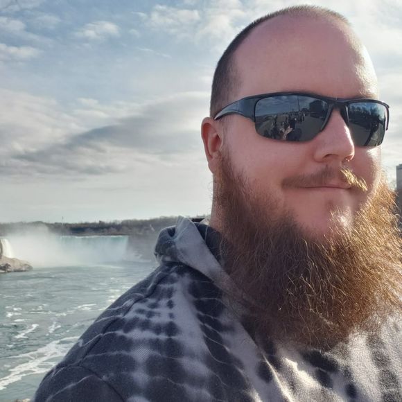 Profile Picture of Russell Cooper (@xbubz) on Poshmark