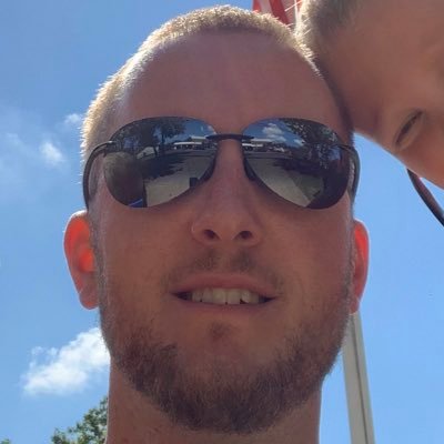 Profile Picture of James Robert Oakleaf (@JROakleaf) on Twitter