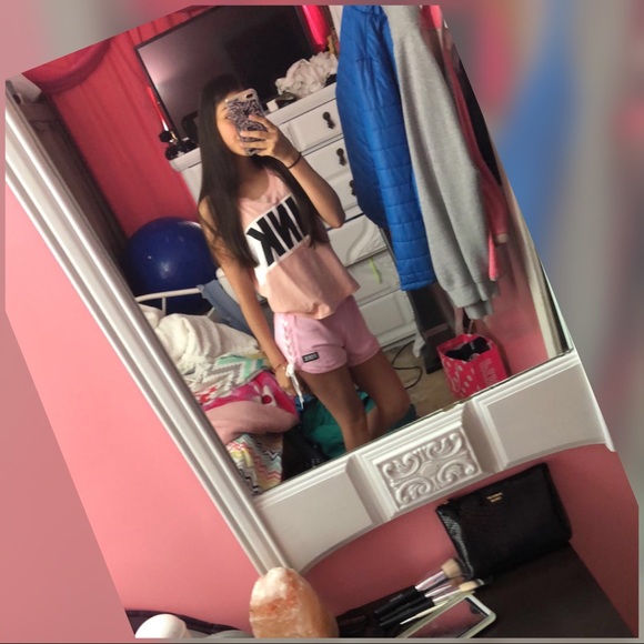 Profile Picture of Diana Alvarado (@iamdiana3) on Poshmark