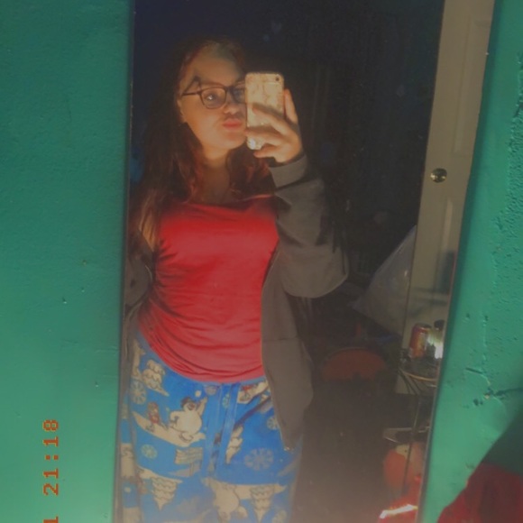 Profile Picture of Madelyn Allen (@maddiepaige_71) on Poshmark