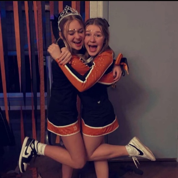 Profile Picture of Harlow Mckeever (@harlow_mckeever) on Poshmark