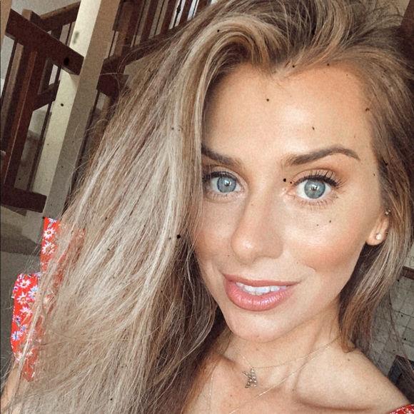 Profile Picture of Kylee Mollers (@kyann86) on Poshmark