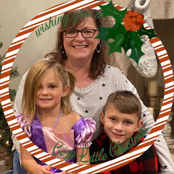 Profile Picture of Robin Bujnowski (@rabujnowski) on Poshmark