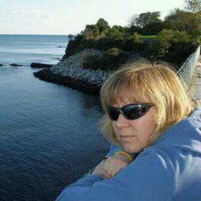 Alice Smarsh - Twitter Profile Picture of Alice Smarsh (@AliceSmarsh) on Twitter