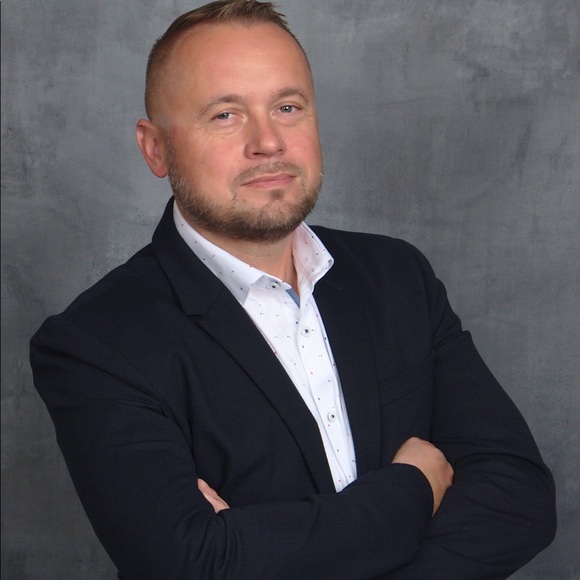 Profile Picture of Rafal Bosowski (@rboski) on Poshmark