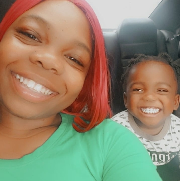 Profile Picture of Quantina Lockhart (@quantina1997) on Poshmark