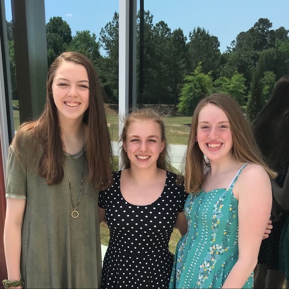 Profile Picture of Julie Lahiff (@jelahiff) on Poshmark