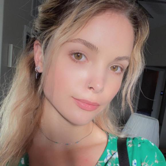 Profile Picture of Sonja Carlson (@sonjac123) on Poshmark