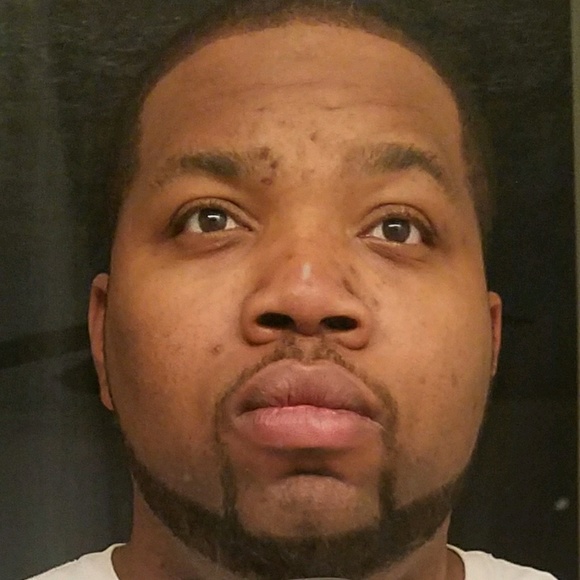 Profile Picture of Marc Battle (@battle_boy) on Poshmark