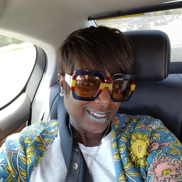 Profile Picture of Karla Hogan (@karlahogan1) on Poshmark